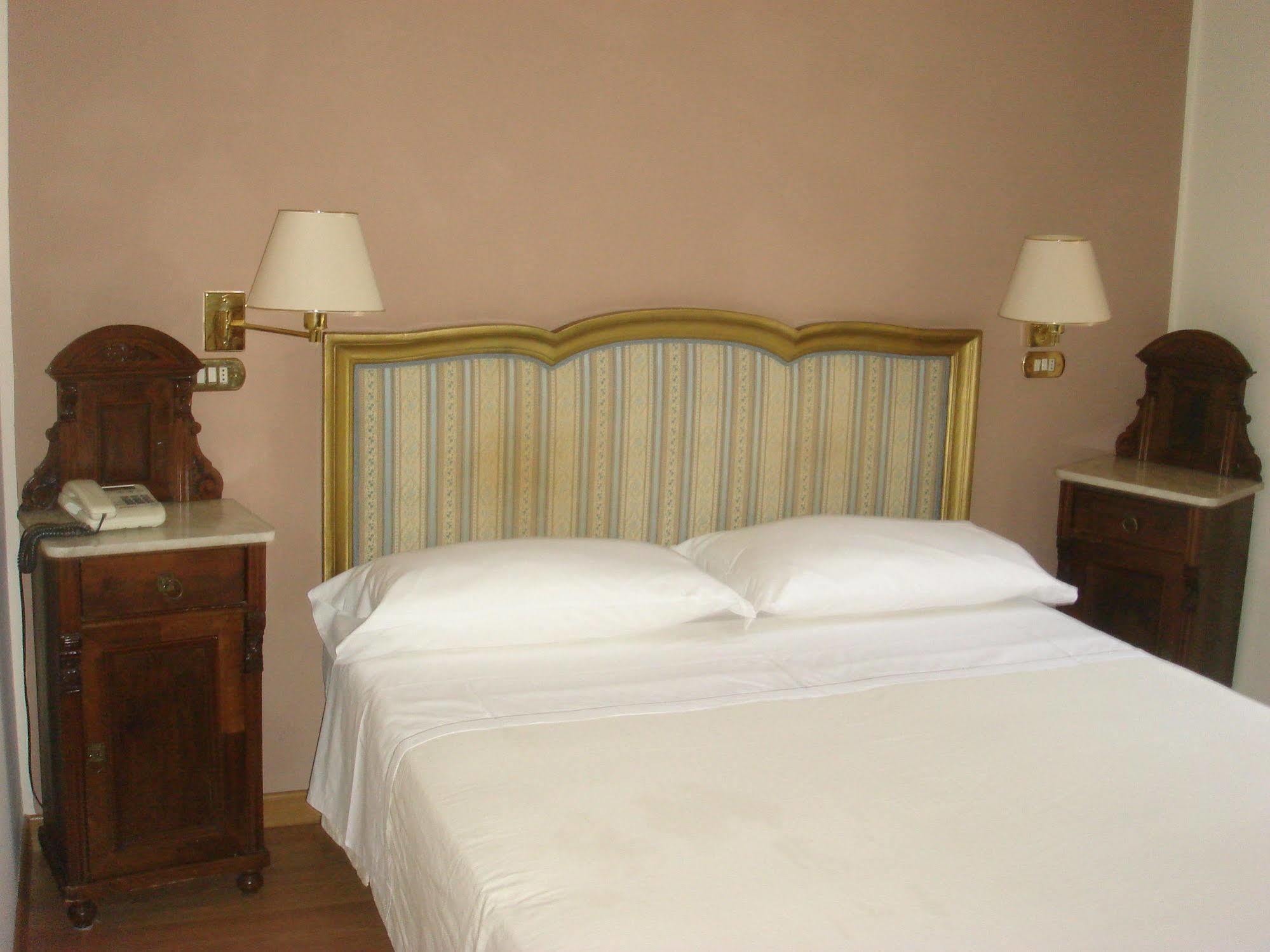 Hotel Al Castello Verona Luaran gambar